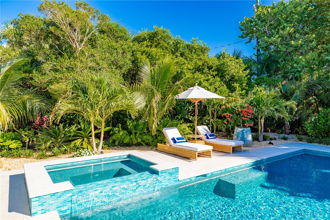 1830 E Sandpiper Road