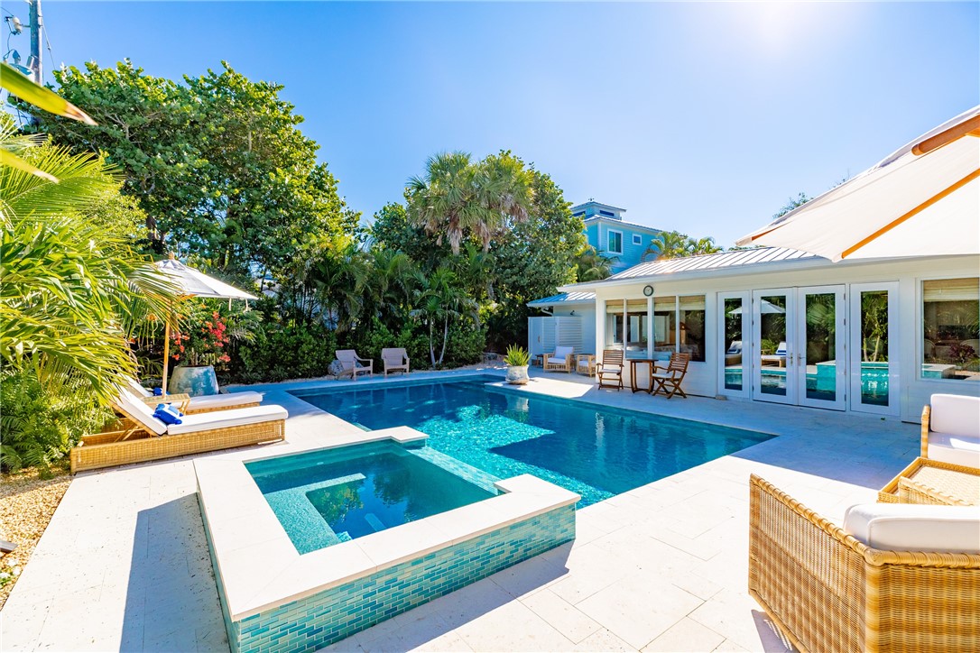 1830 E Sandpiper Road