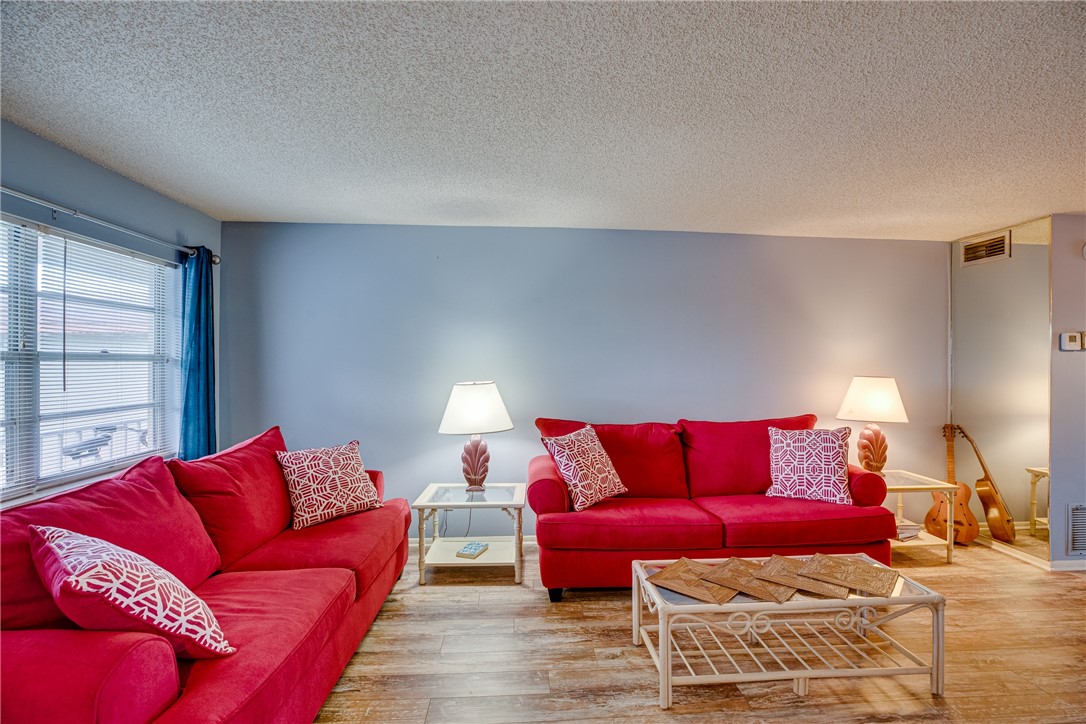 74 Royal Oak Court 205