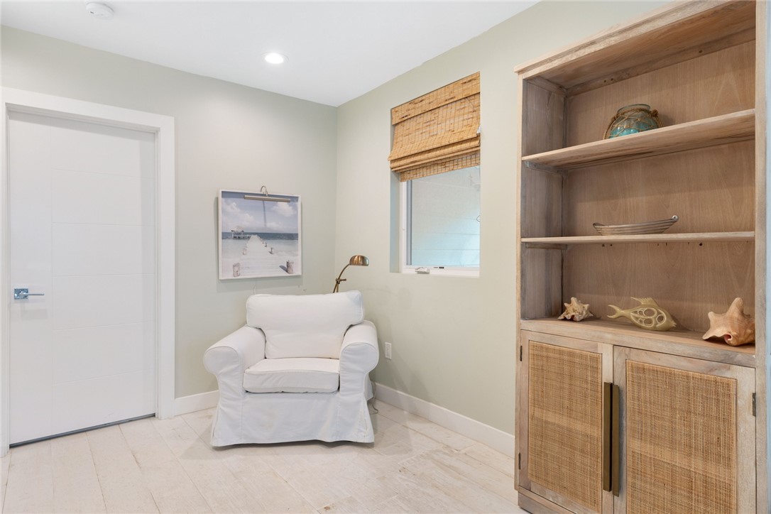 1951 W Sand Dollar Lane