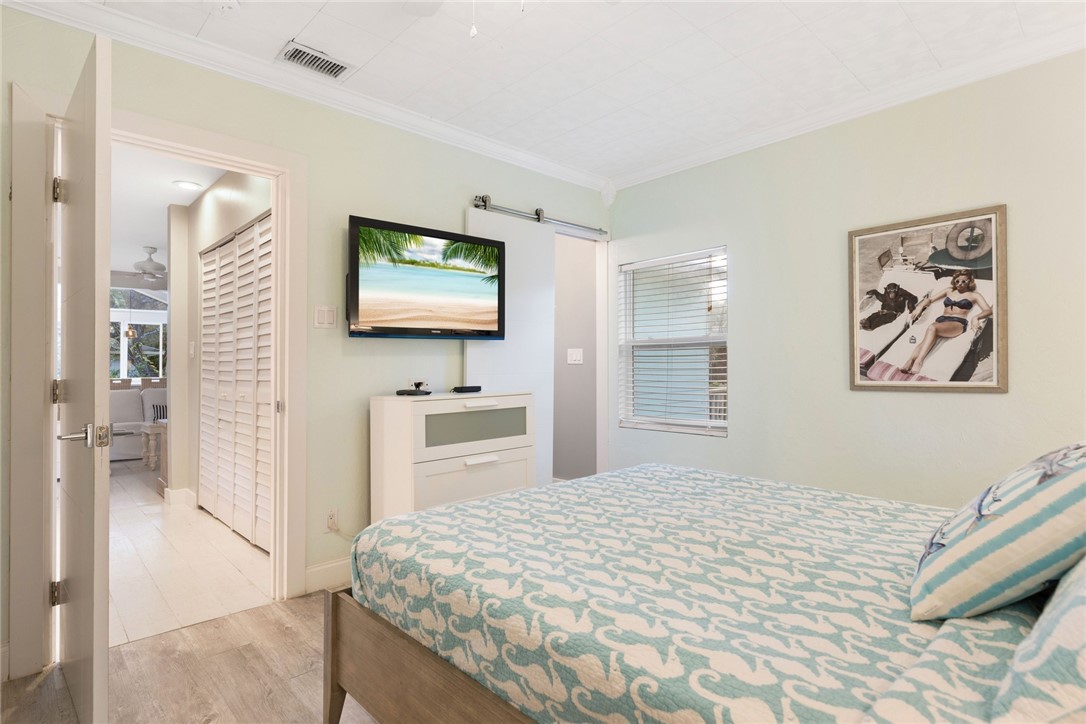 1951 W Sand Dollar Lane