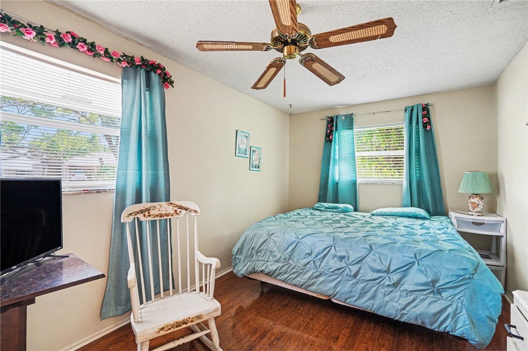 748 Cranbrook Avenue NE