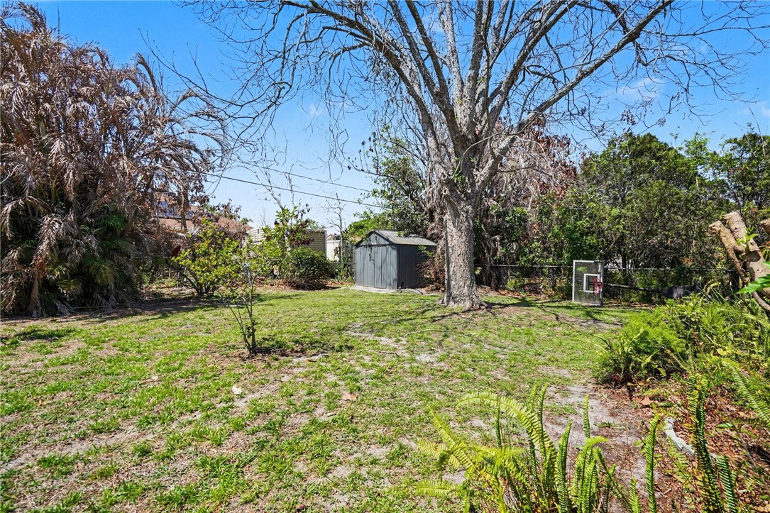 748 Cranbrook Avenue NE