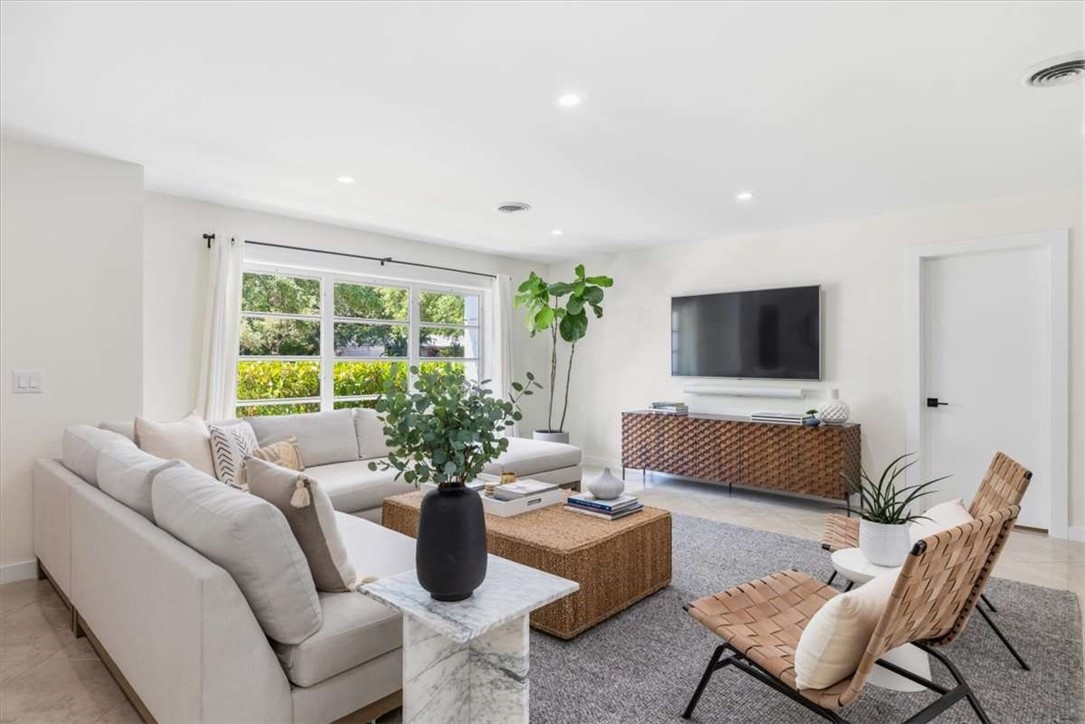 405 Eugenia Road