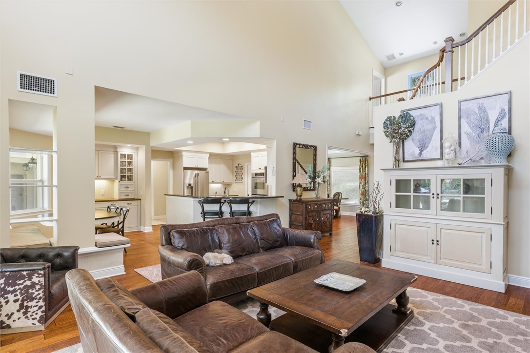 1720 E Rosewood Court