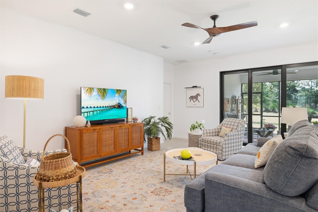 5048 Monroe Circle