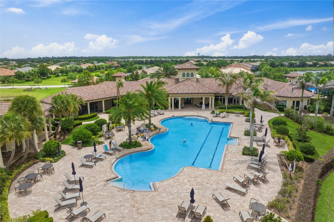 5048 Monroe Circle