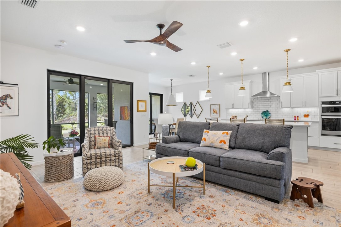 5048 Monroe Circle