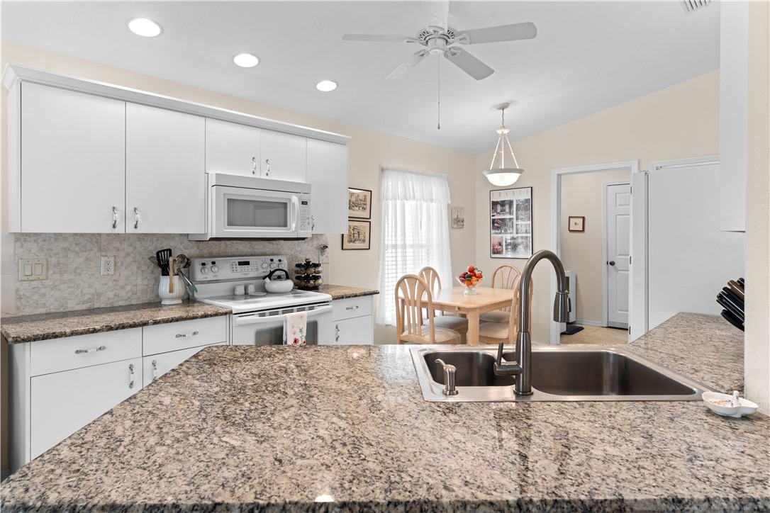 1089 W 13th Square