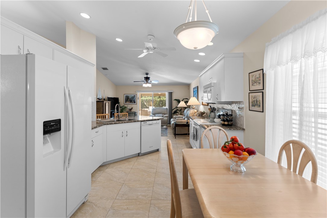 1089 W 13th Square