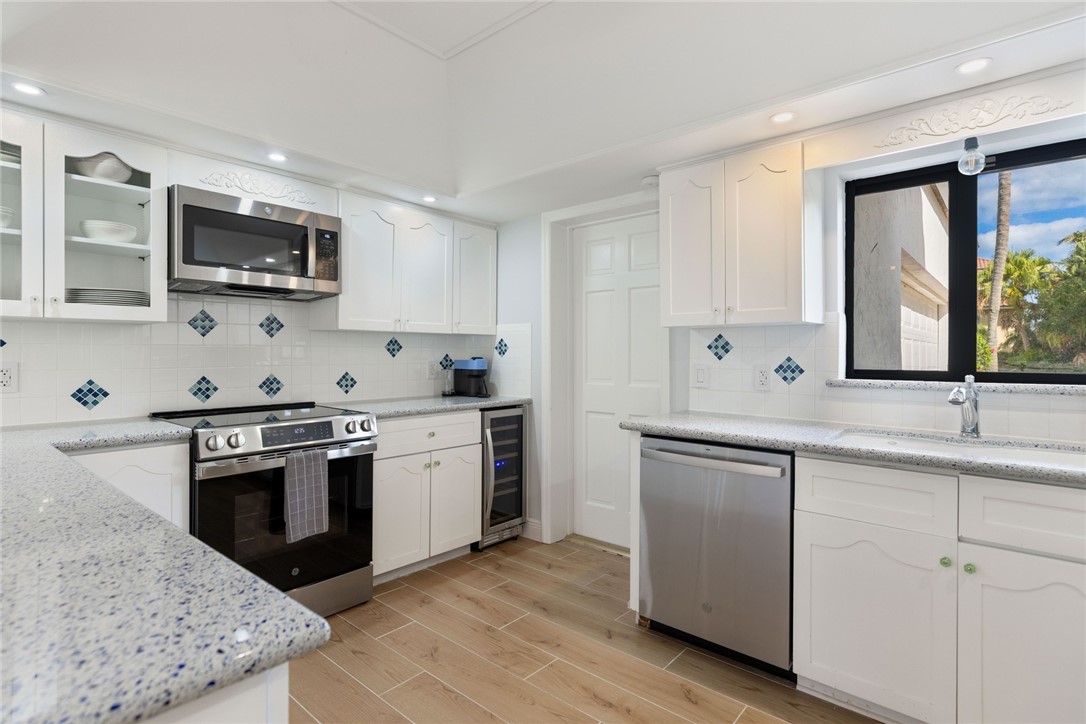 1005 Crescent Beach Road