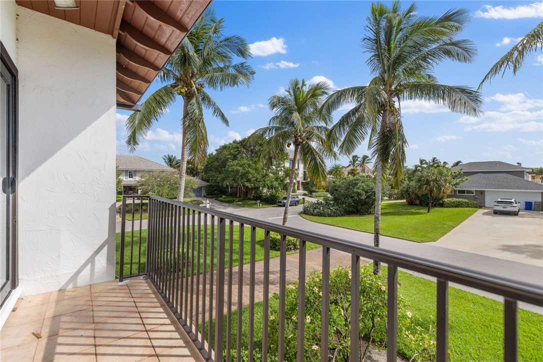 1005 Crescent Beach Road