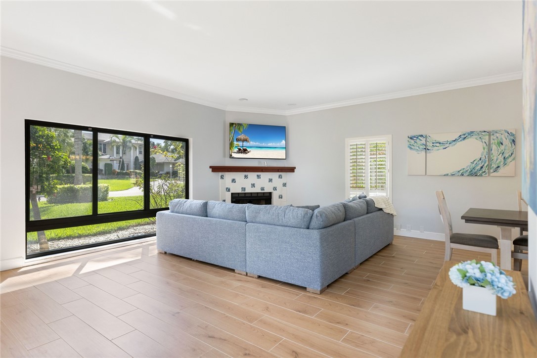 1005 Crescent Beach Road