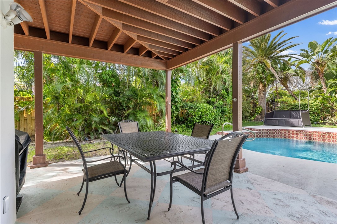 1005 Crescent Beach Road