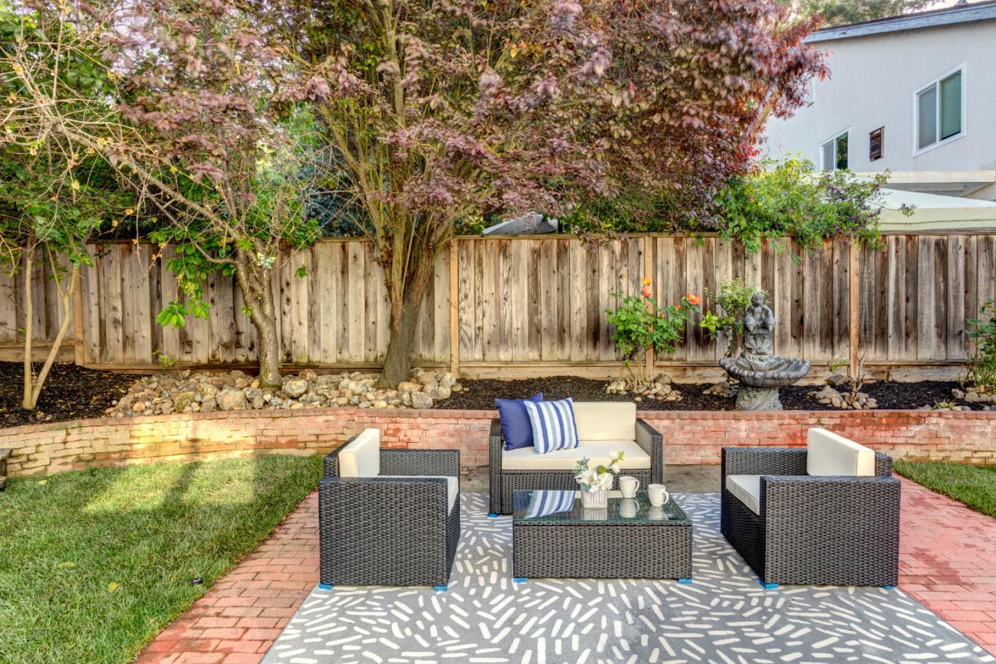 4943 Scarlett WAY