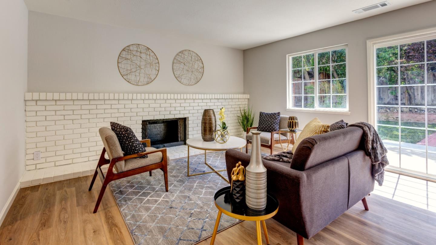 4943 Scarlett WAY