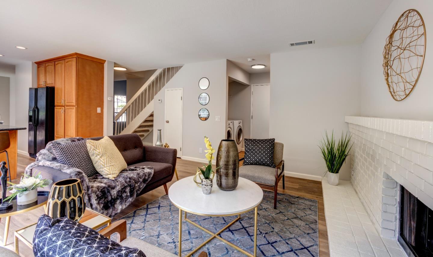 4943 Scarlett WAY