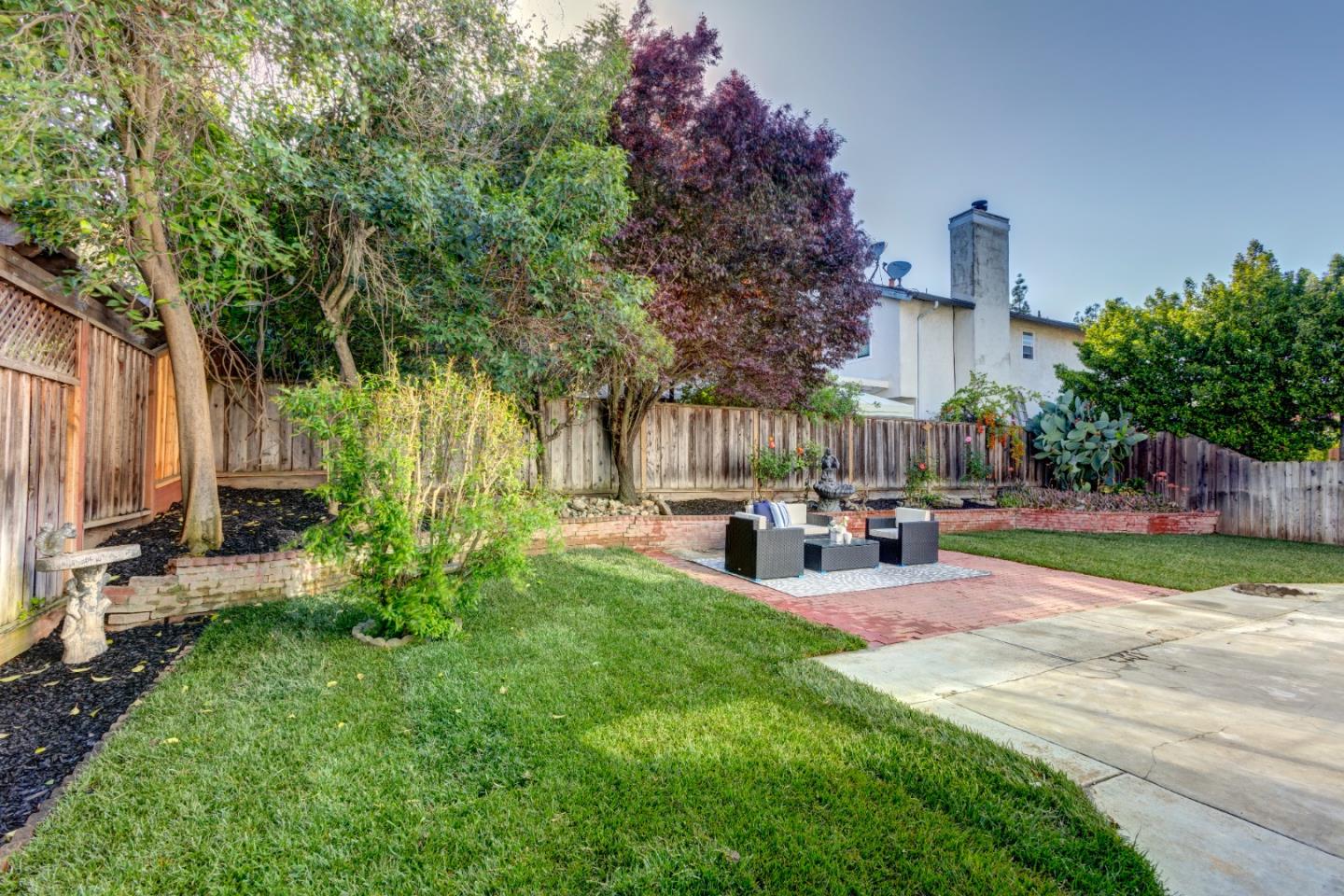 4943 Scarlett WAY