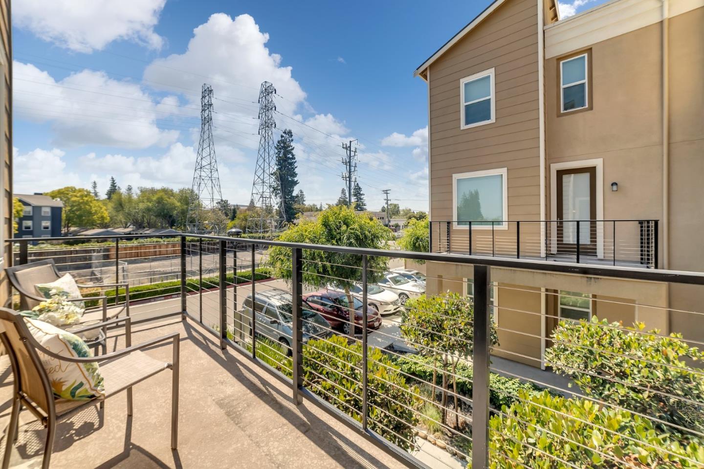 325 Charles Morris TER