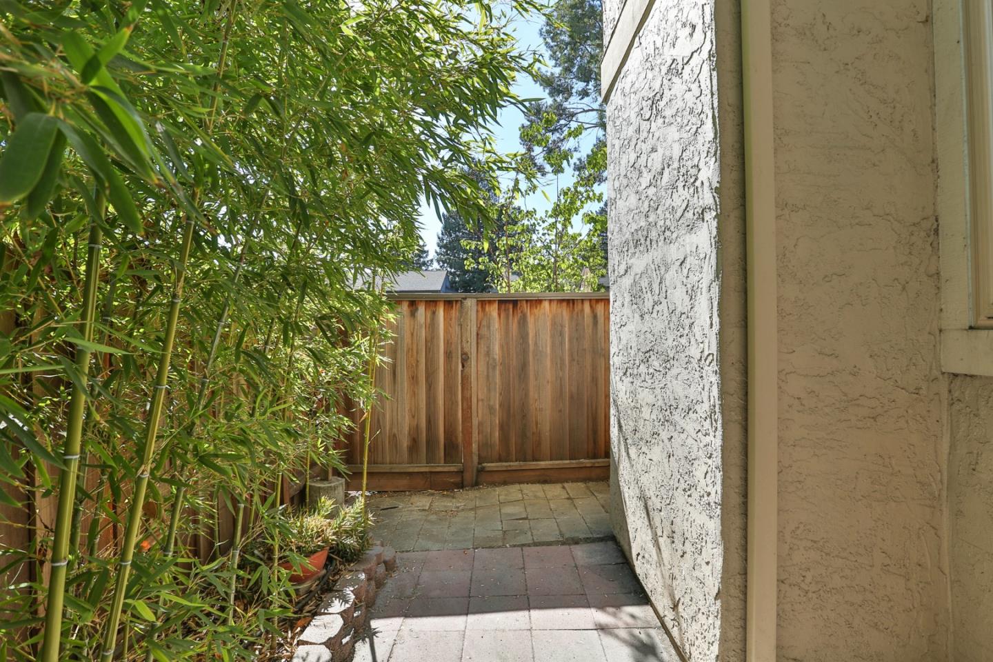 130 Baroni AVE 29
