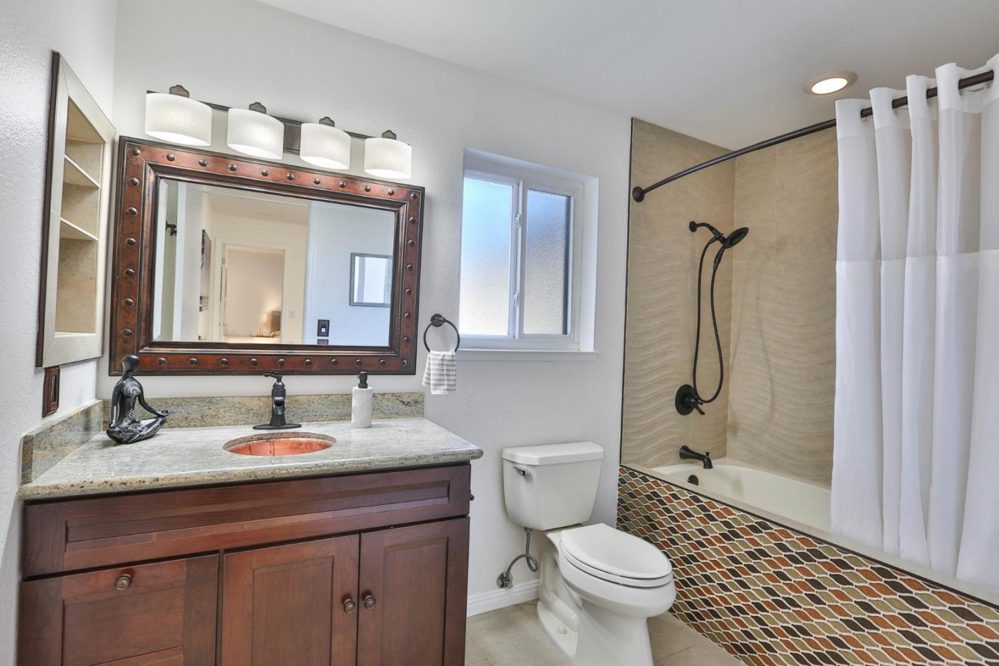 130 Baroni AVE 29