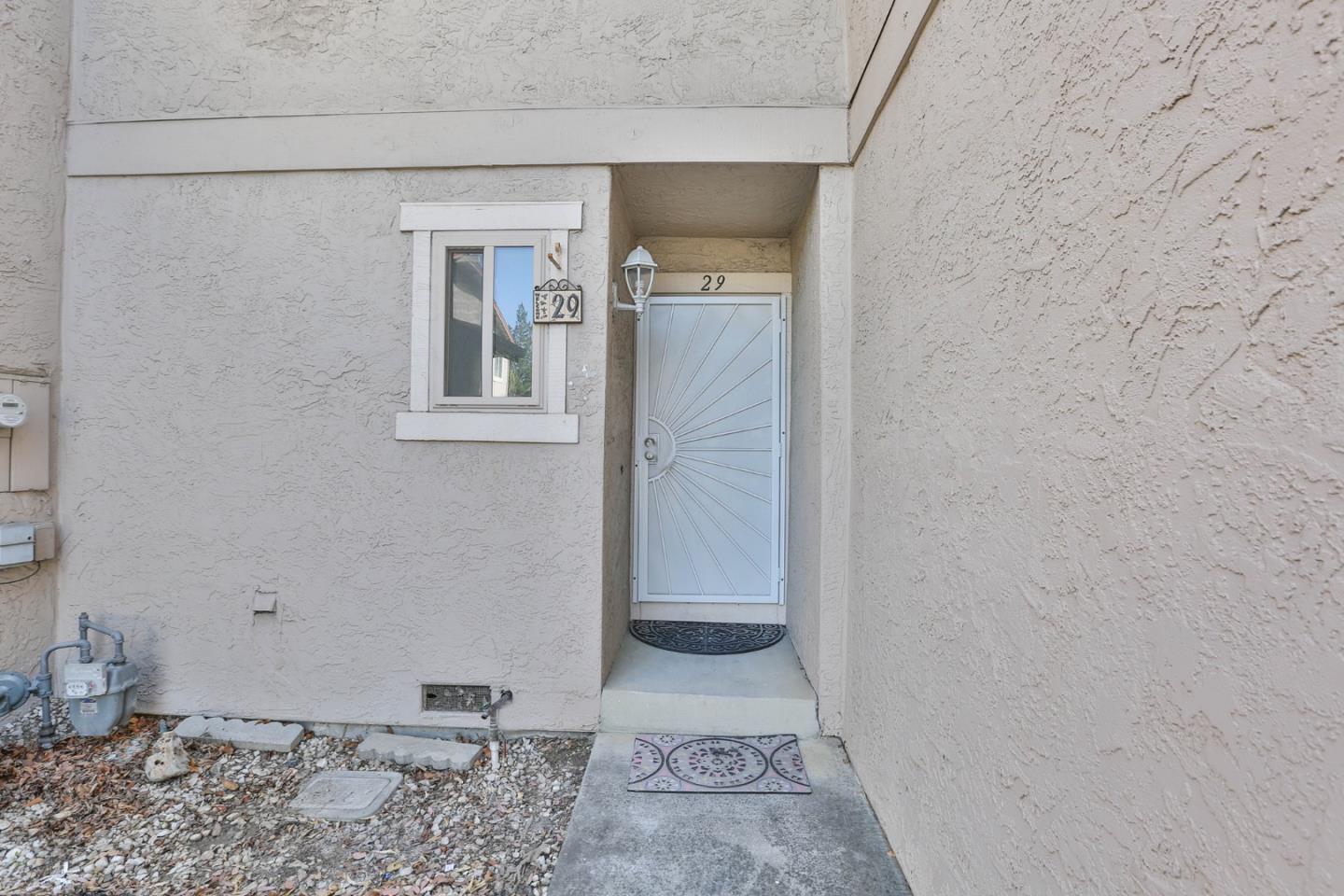 130 Baroni AVE 29