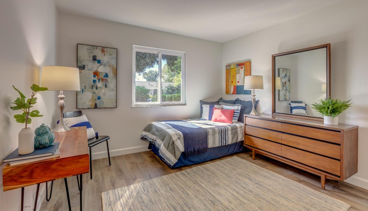 1115 Bellingham DR