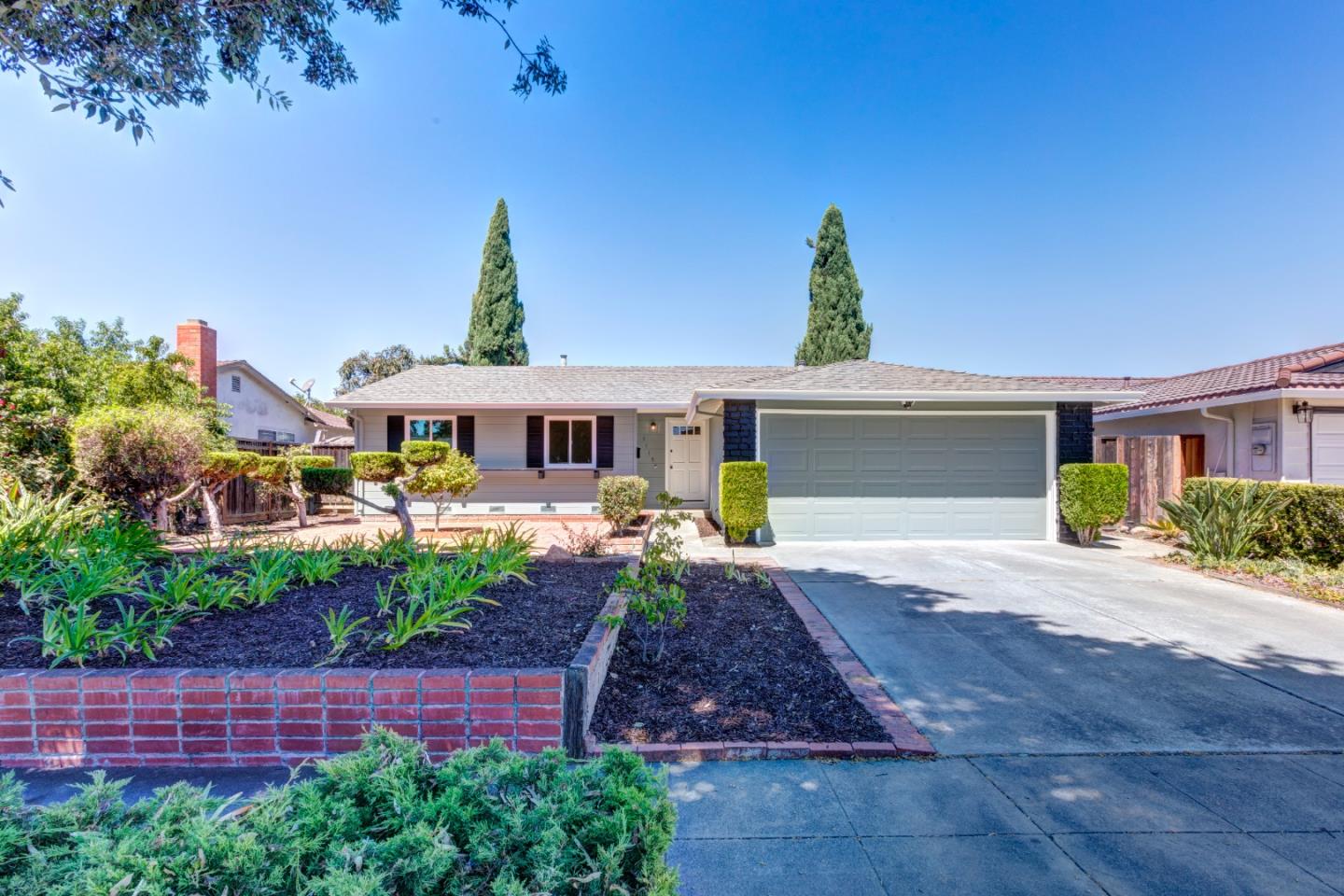 1115 Bellingham DR