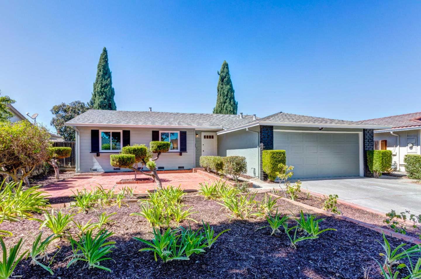 1115 Bellingham DR