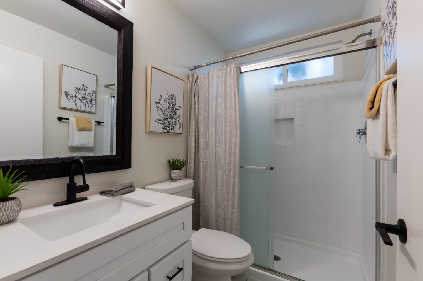 1115 Bellingham DR