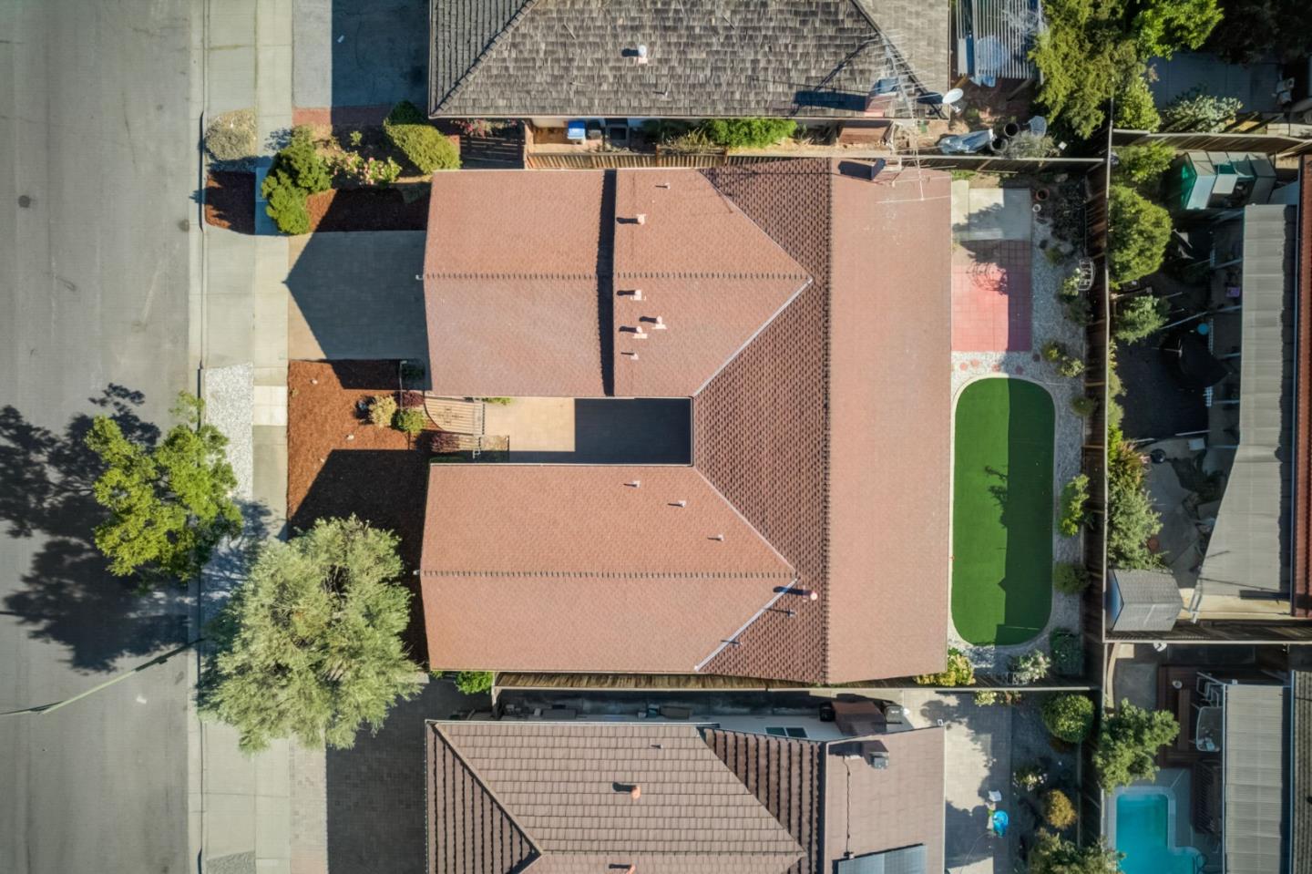 1634 Elmar Way