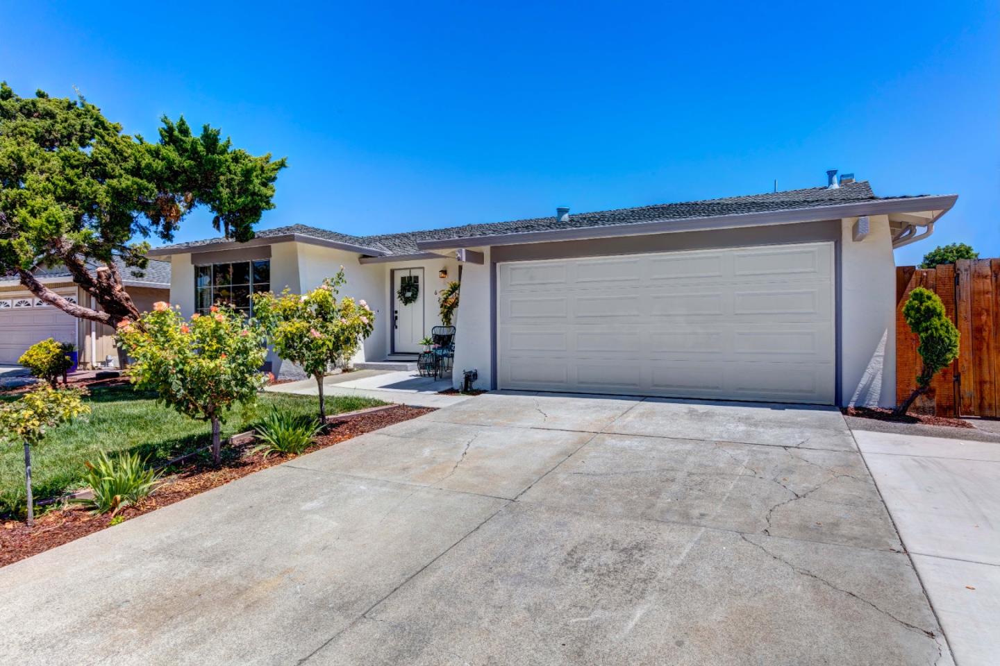 626 Cayuga Court