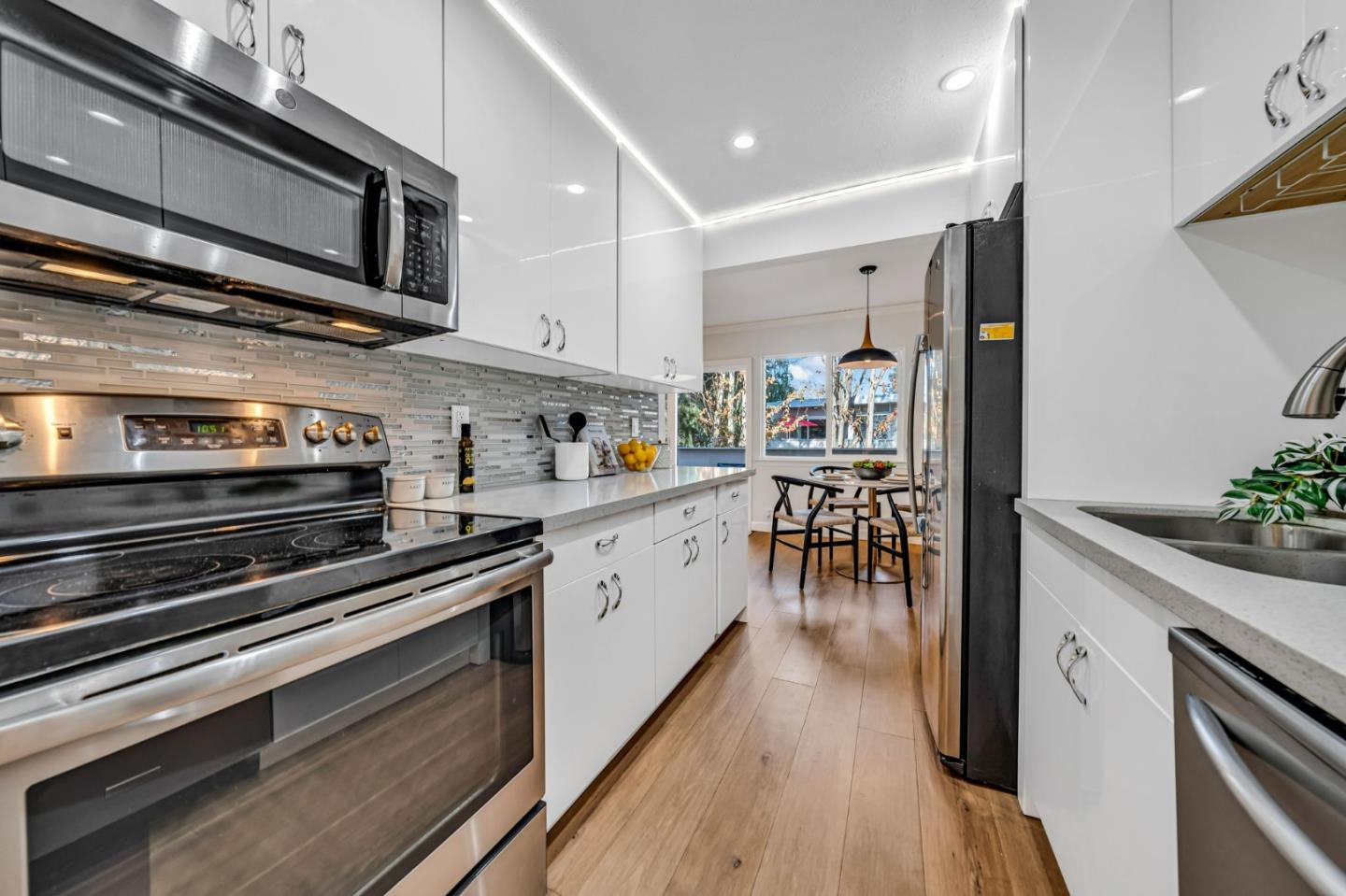 1898 Meridian Avenue Unit: 31