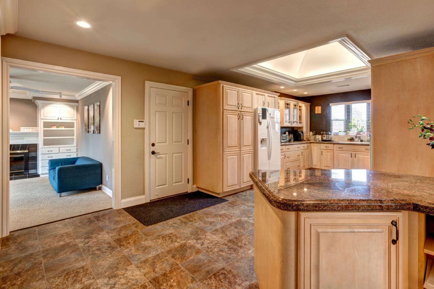 5781 Hillbright Circle