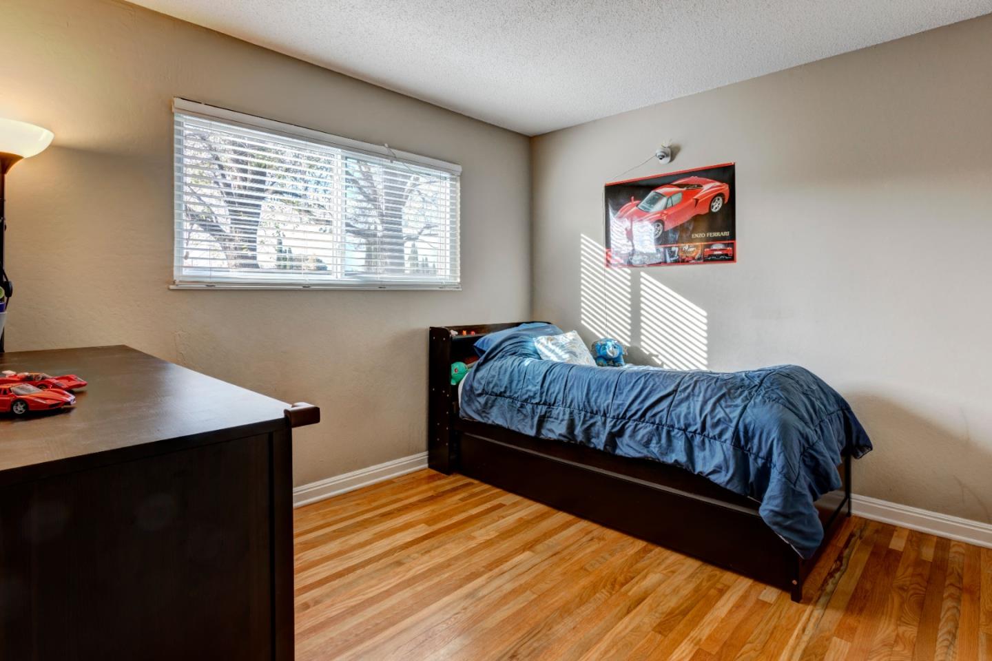 5781 Hillbright Circle