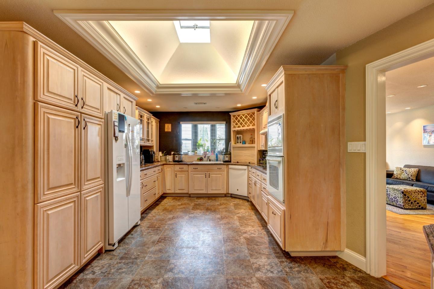 5781 Hillbright Circle