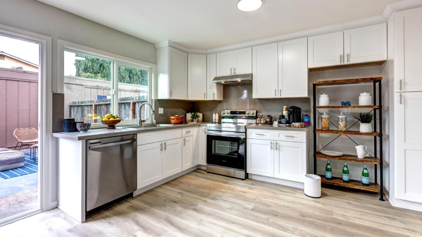 4632 Columbia River Court