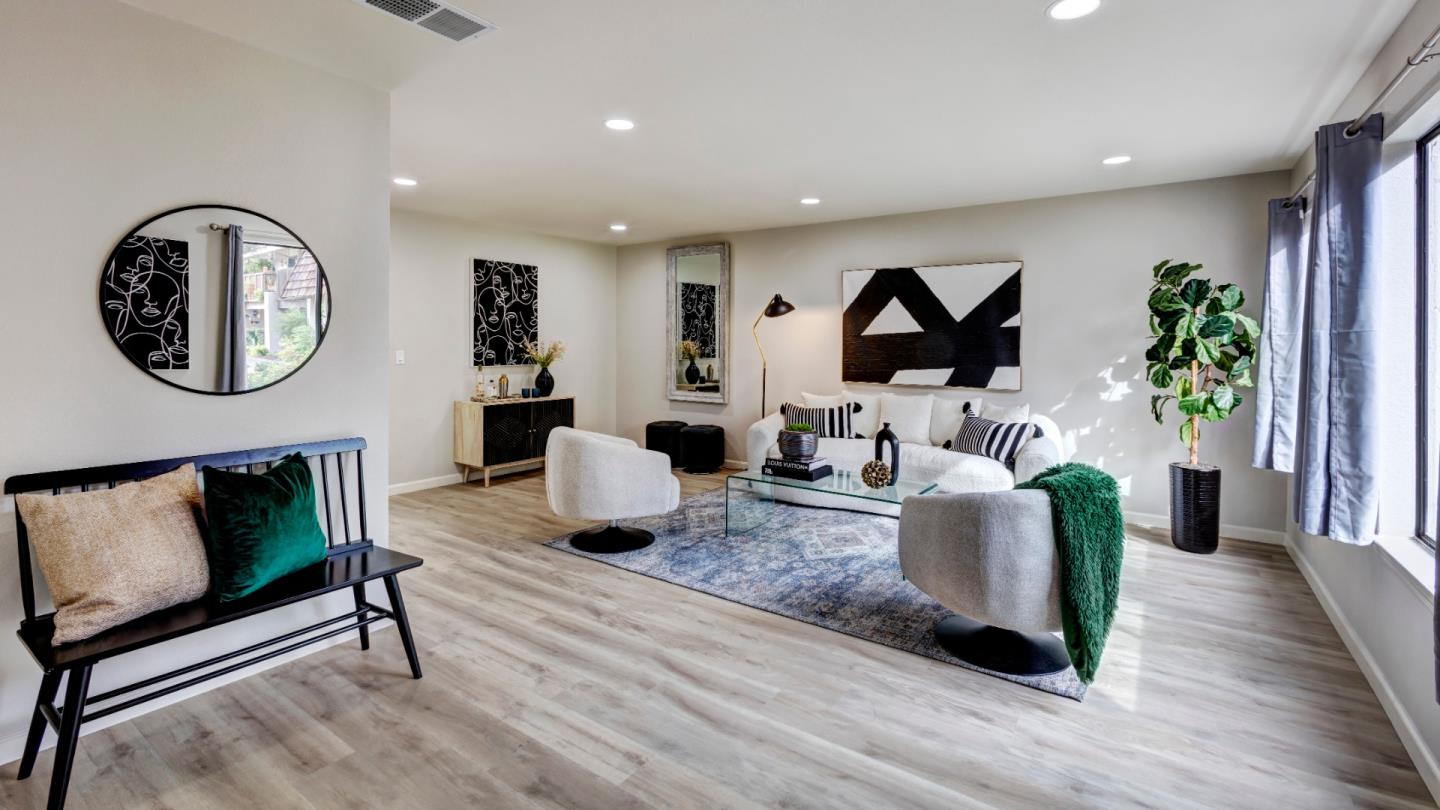 4632 Columbia River Court