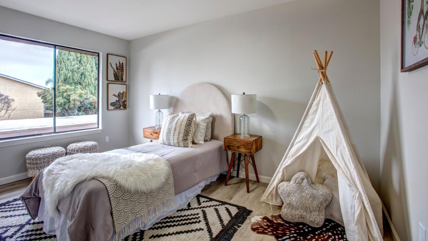 4632 Columbia River Court