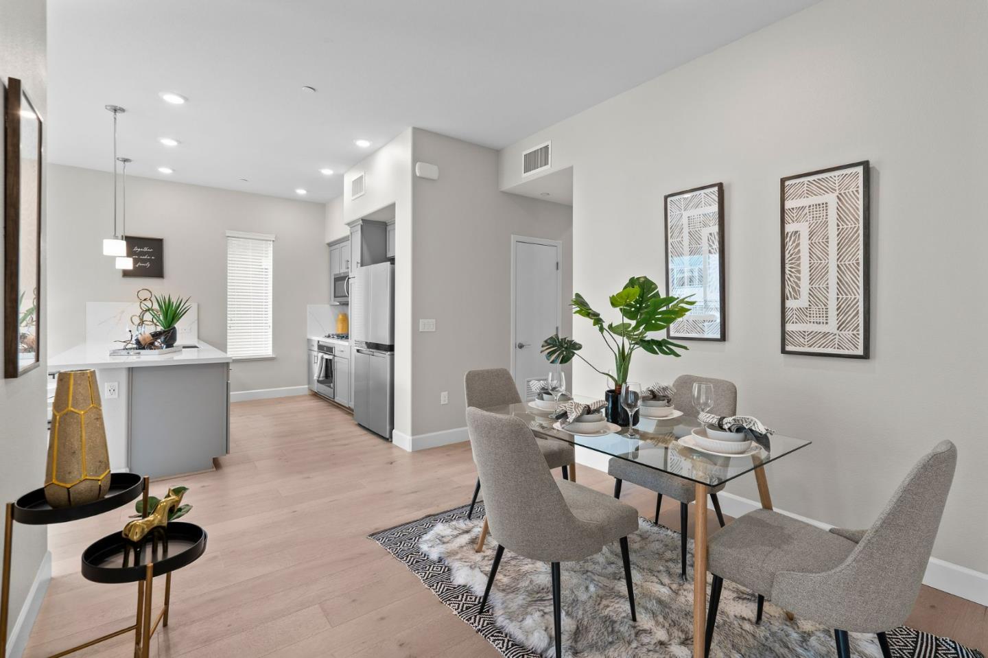 263 Llano De Los Robles AVE 4