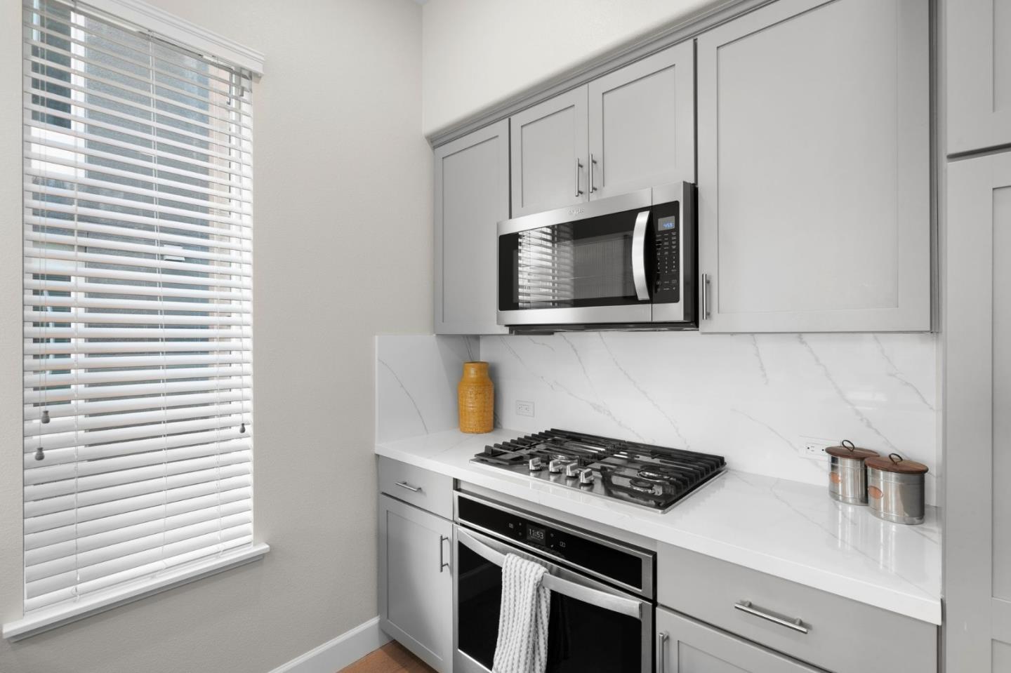 263 Llano De Los Robles AVE 4