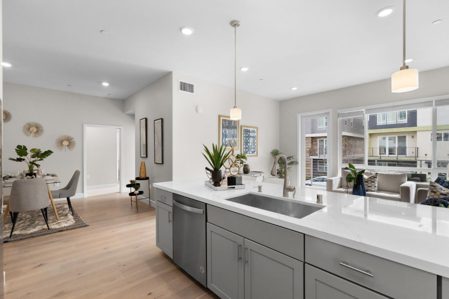 263 Llano De Los Robles AVE 4