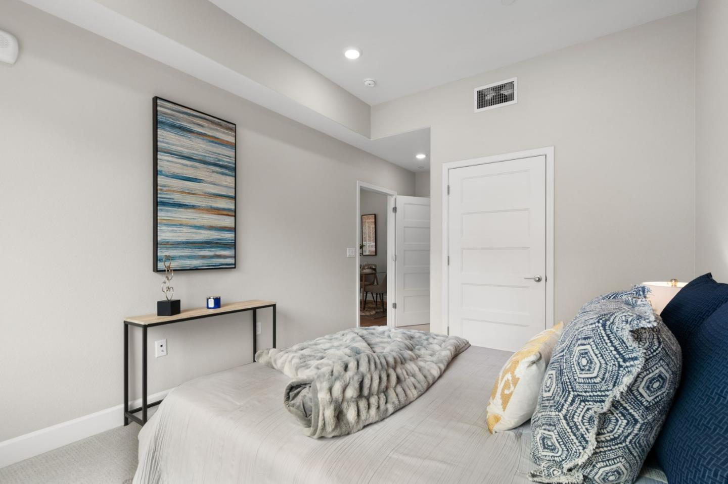 263 Llano De Los Robles AVE 4