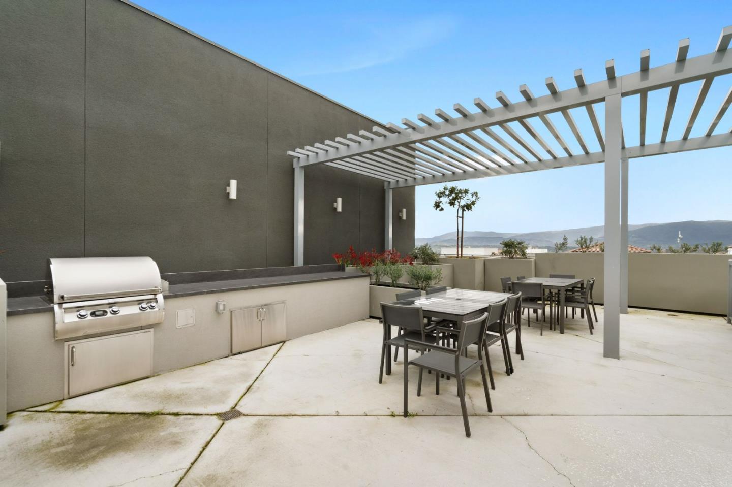 263 Llano De Los Robles AVE 4