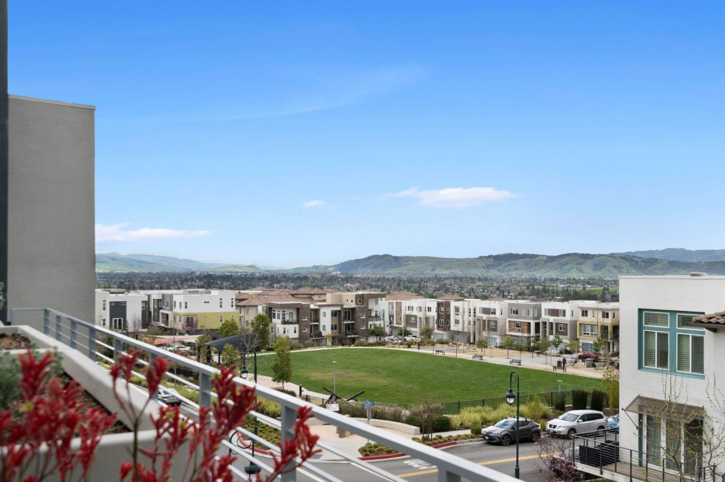 263 Llano De Los Robles AVE 4