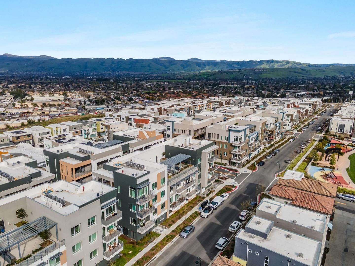 263 Llano De Los Robles AVE 4