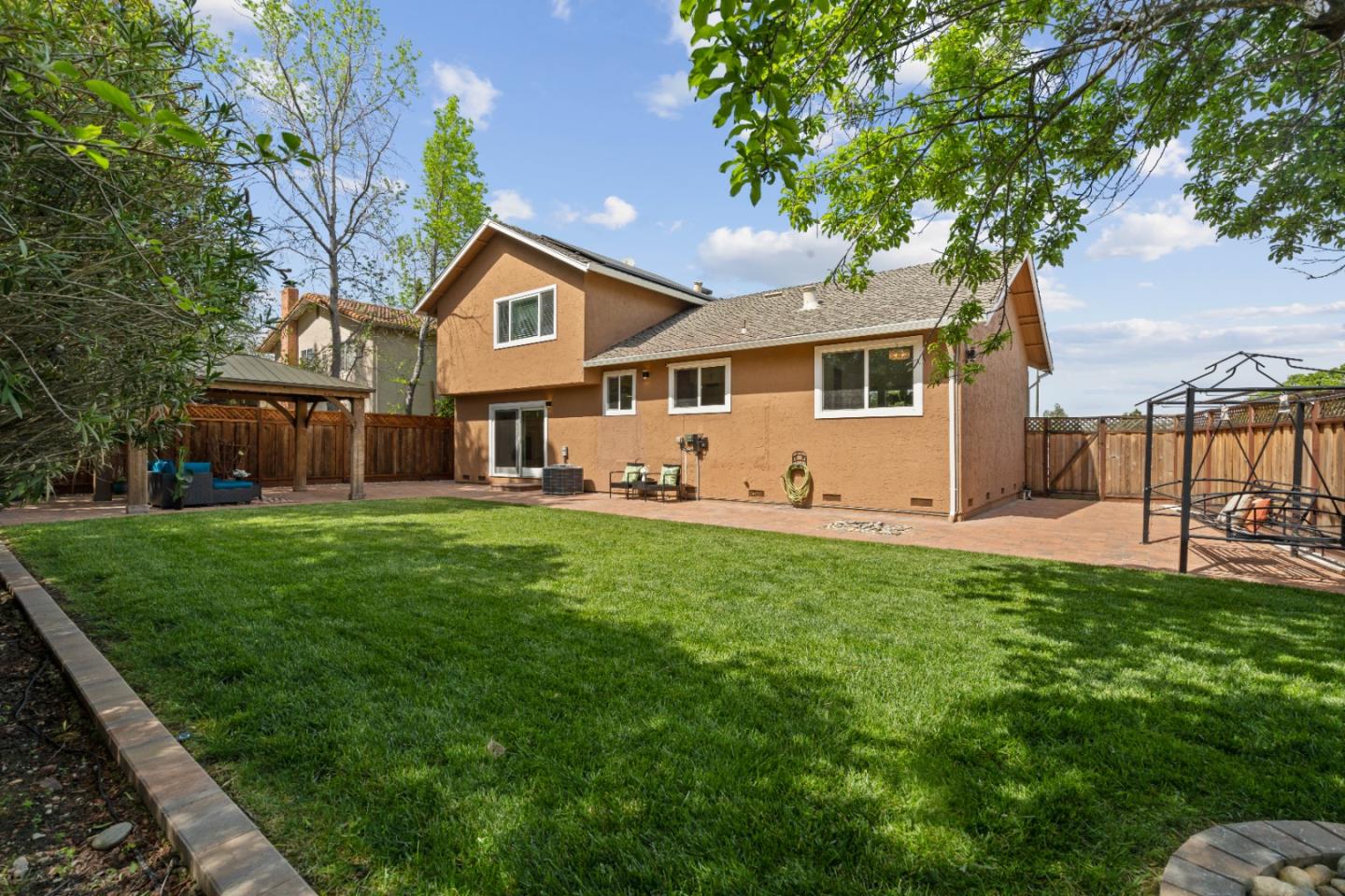 6561 Leyland Park DR