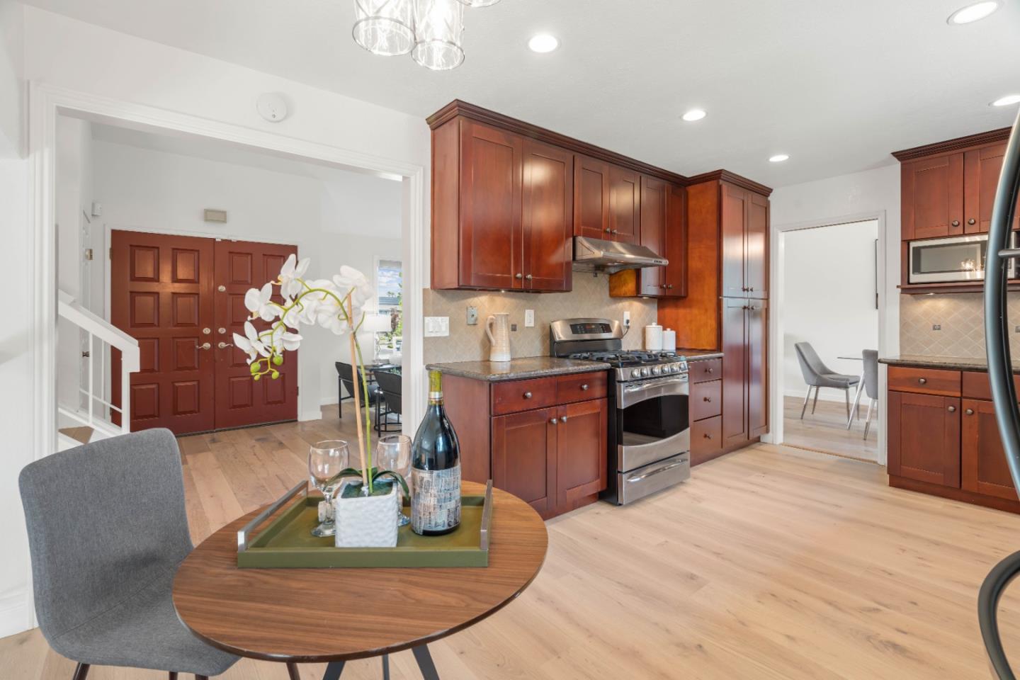 6561 Leyland Park DR