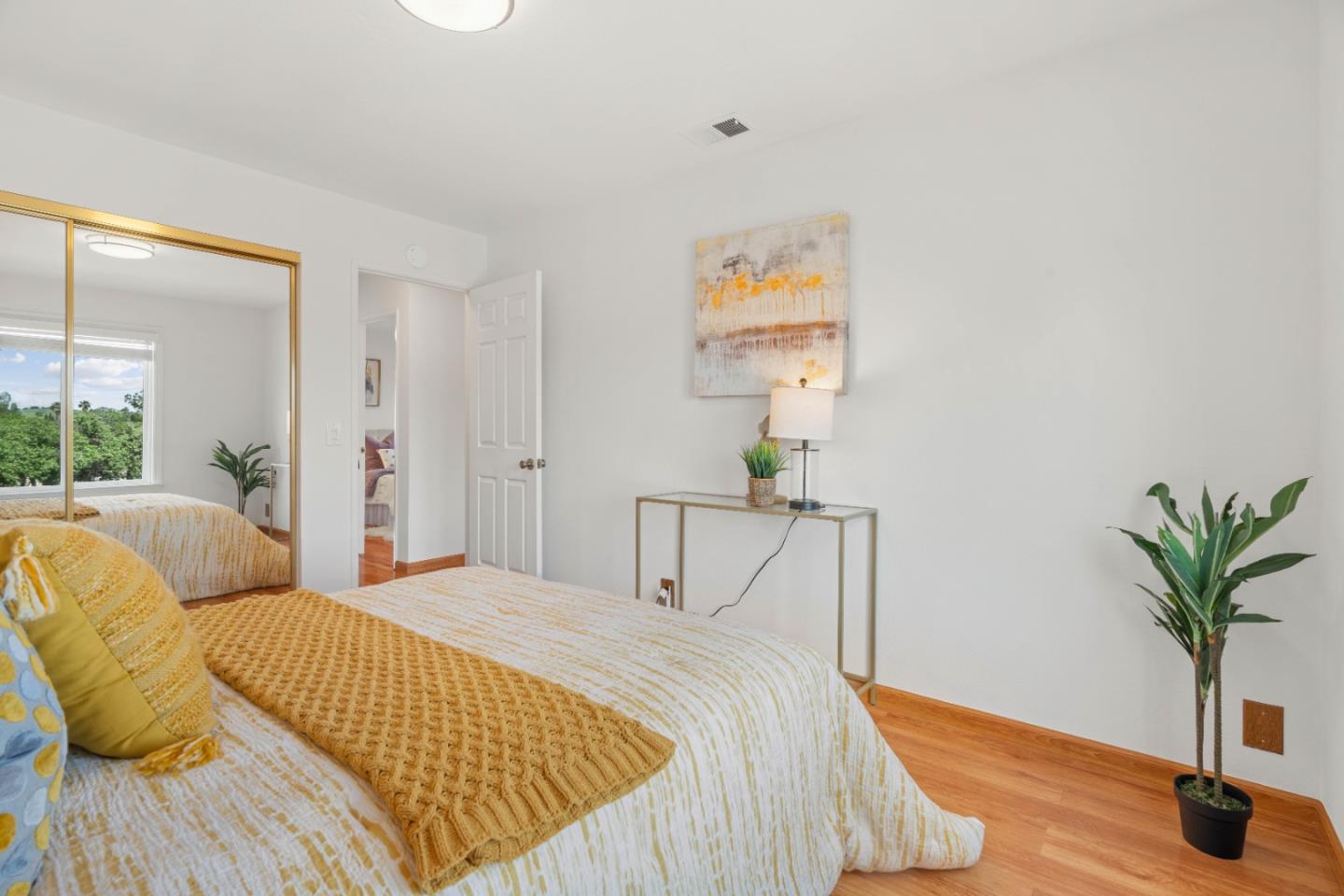 6561 Leyland Park DR