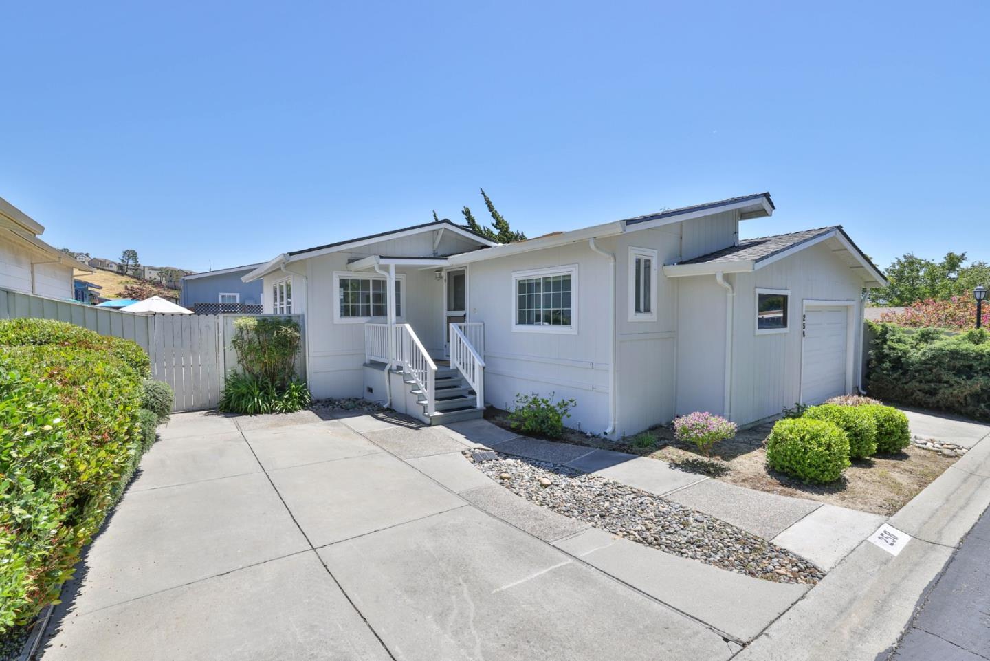 258 Mountain Springs DR 258